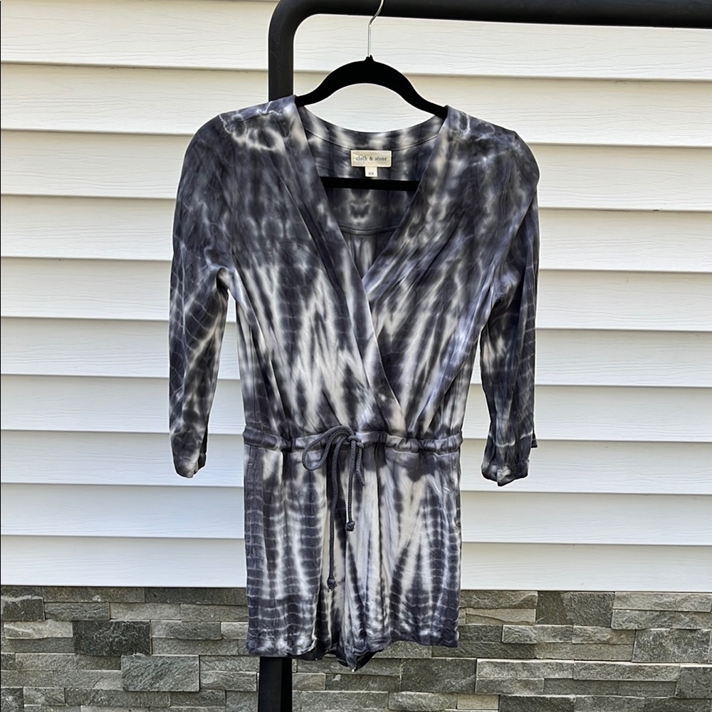 Cloth & Stone grey and White Tie-Dye Top